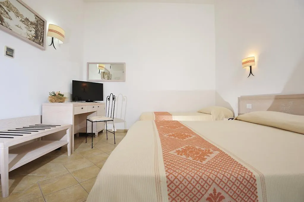 Hotel Baia Del Porto Budoni Italien